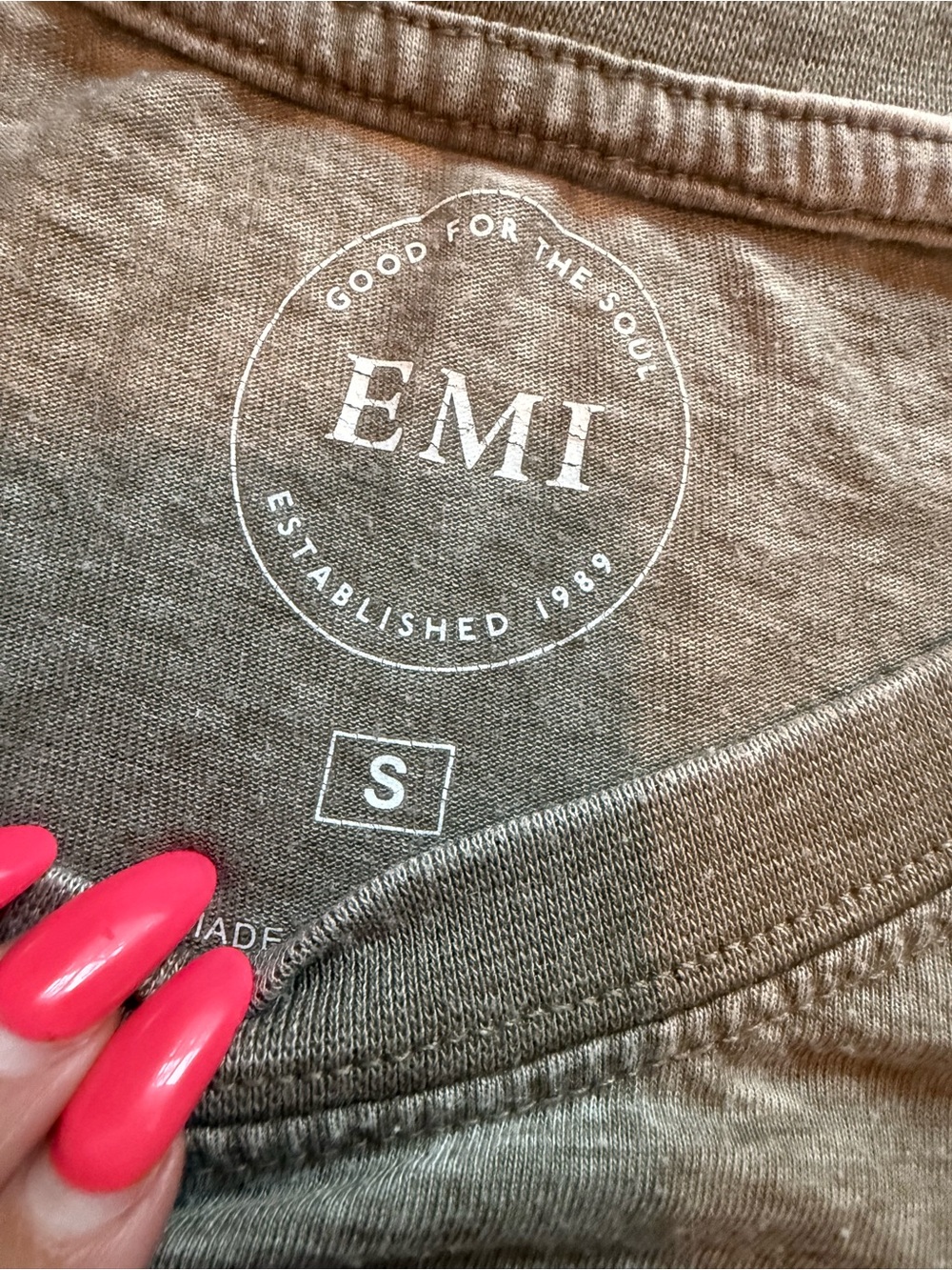 Mi Gray Tee with Yellow 'Daddy' Script - Picture 4 of 4